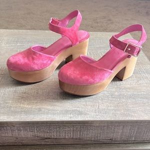 Charlotte Stone Platform Clogs